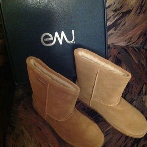 EMU Boots